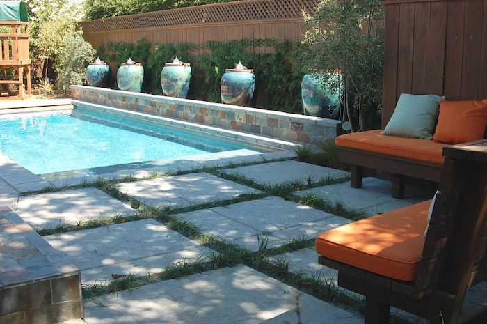 Swimming pool with terrace idee de deco